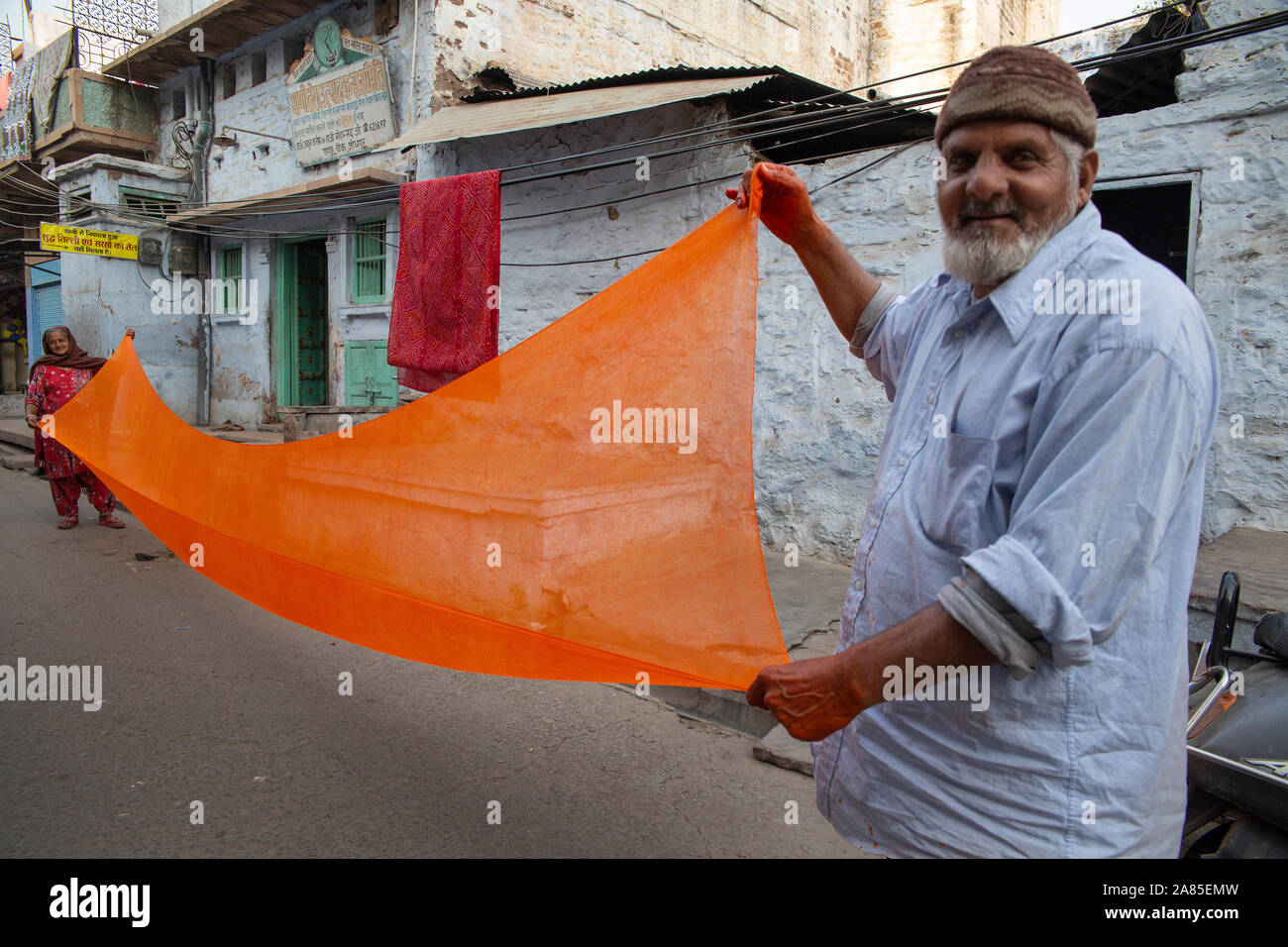 Artisans of india hi-res stock photography and images - Alamy