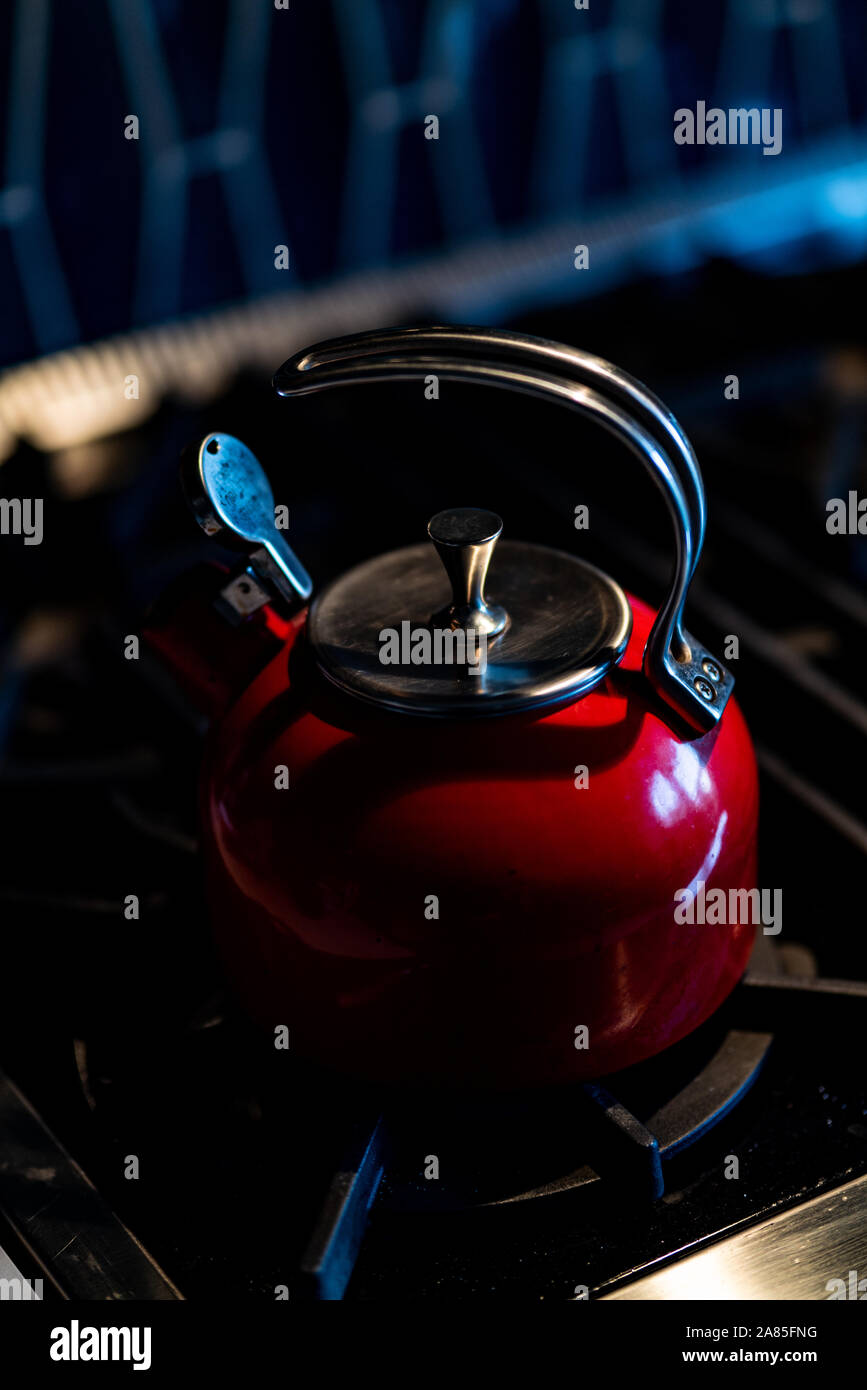 Tea kettle on stove hires stock photography and images Alamy