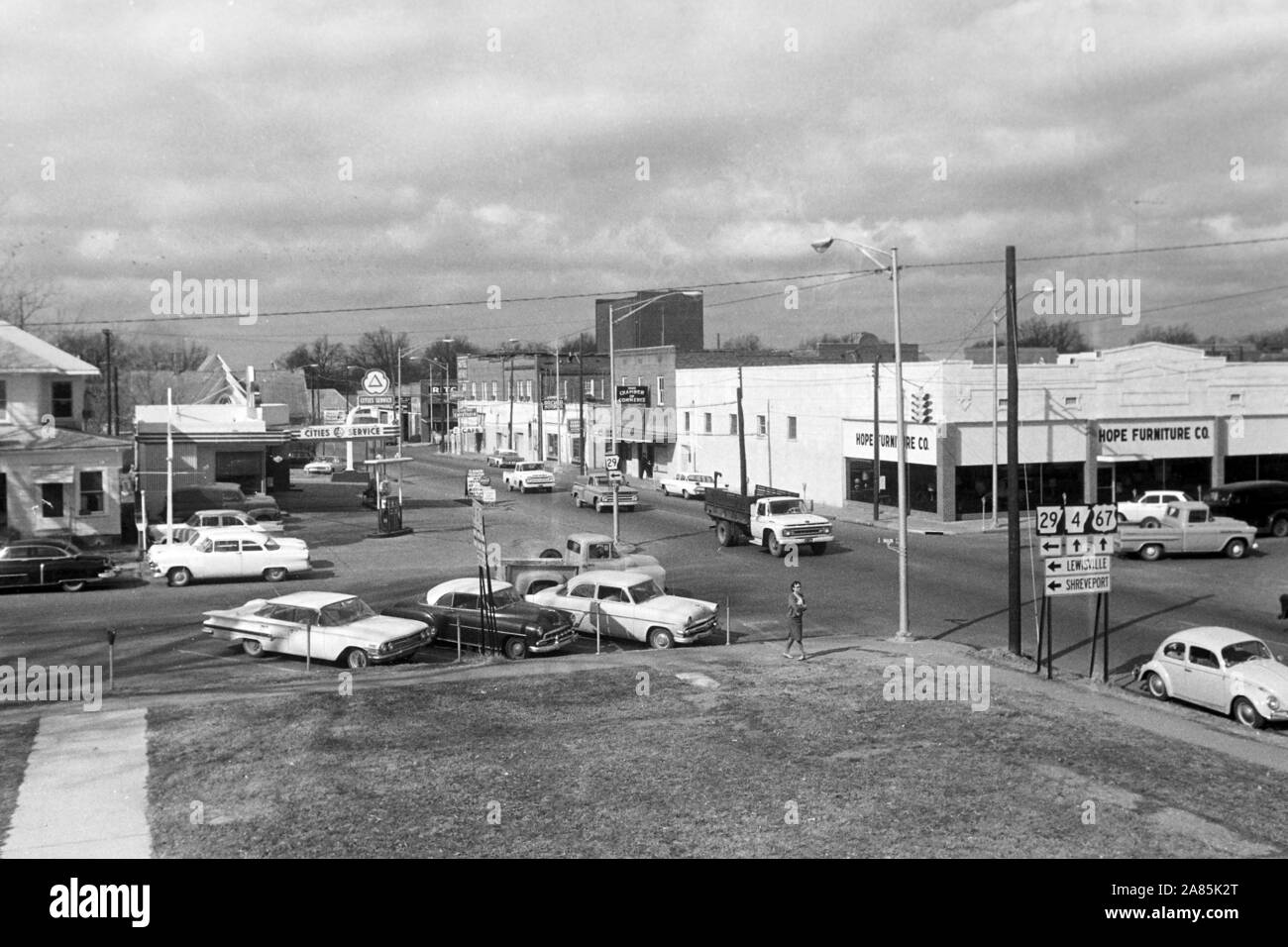 Straßenzug in einem Außenbezirk von Dallas, Texas, 1960er. Street view around Dallas, Texas, 1960s. Stock Photo