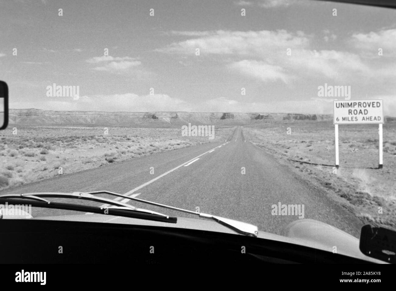 Autofahrt in Utah, 1960er. Driving through Utah, 1960s. Stock Photo