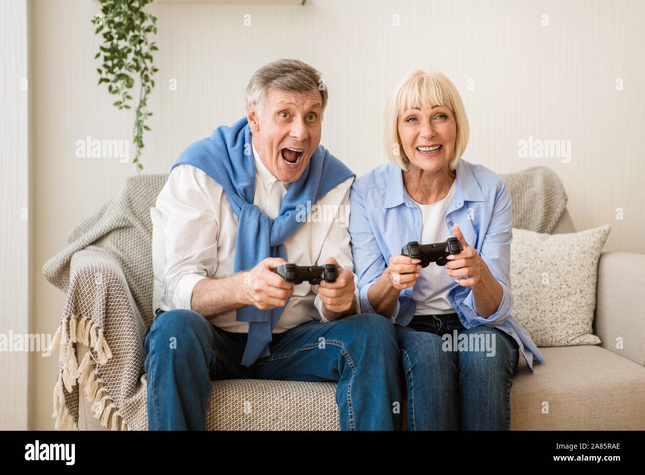 6,047 Young Couple Playing Console Games Images, Stock Photos, 3D