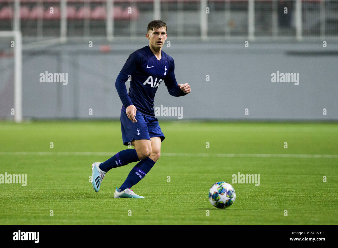 6th November 2019; Vozdovac Stadium, Belgrade, Serbia; UEFA Under 19 UEFA  Youth league football, FK Crvena Zvezda under 19s versus Tottenham Hotspur  under 19s; Dennis Cirken of Tottenham Hotspurs FC Stock Photo - Alamy