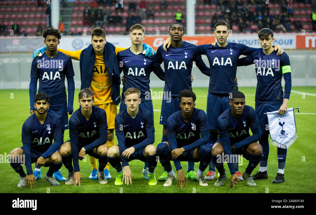 Vozdovac Stadium, Belgrade, Serbia. 6th Nov, 2019. UEFA Under 19 UEFA Youth  league football, FK Crvena Zvezda under 19s versus Tottenham Hotspur under  19s; The players of Tottenham Hotspur line-up Credit: Action