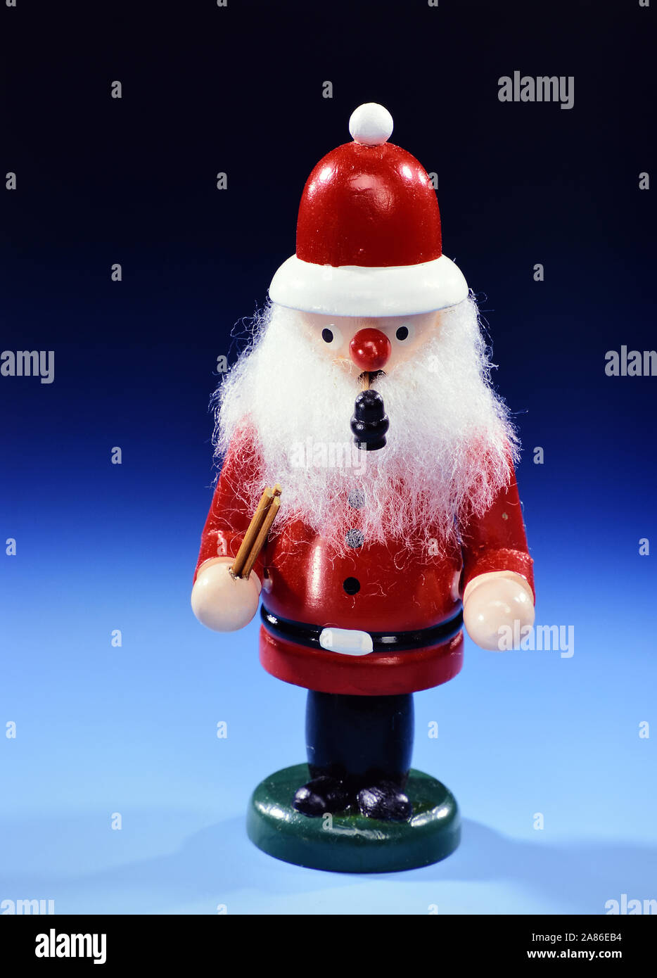 Raeuchermaennchen aus dem Erzgebirge Stock Photo - Alamy