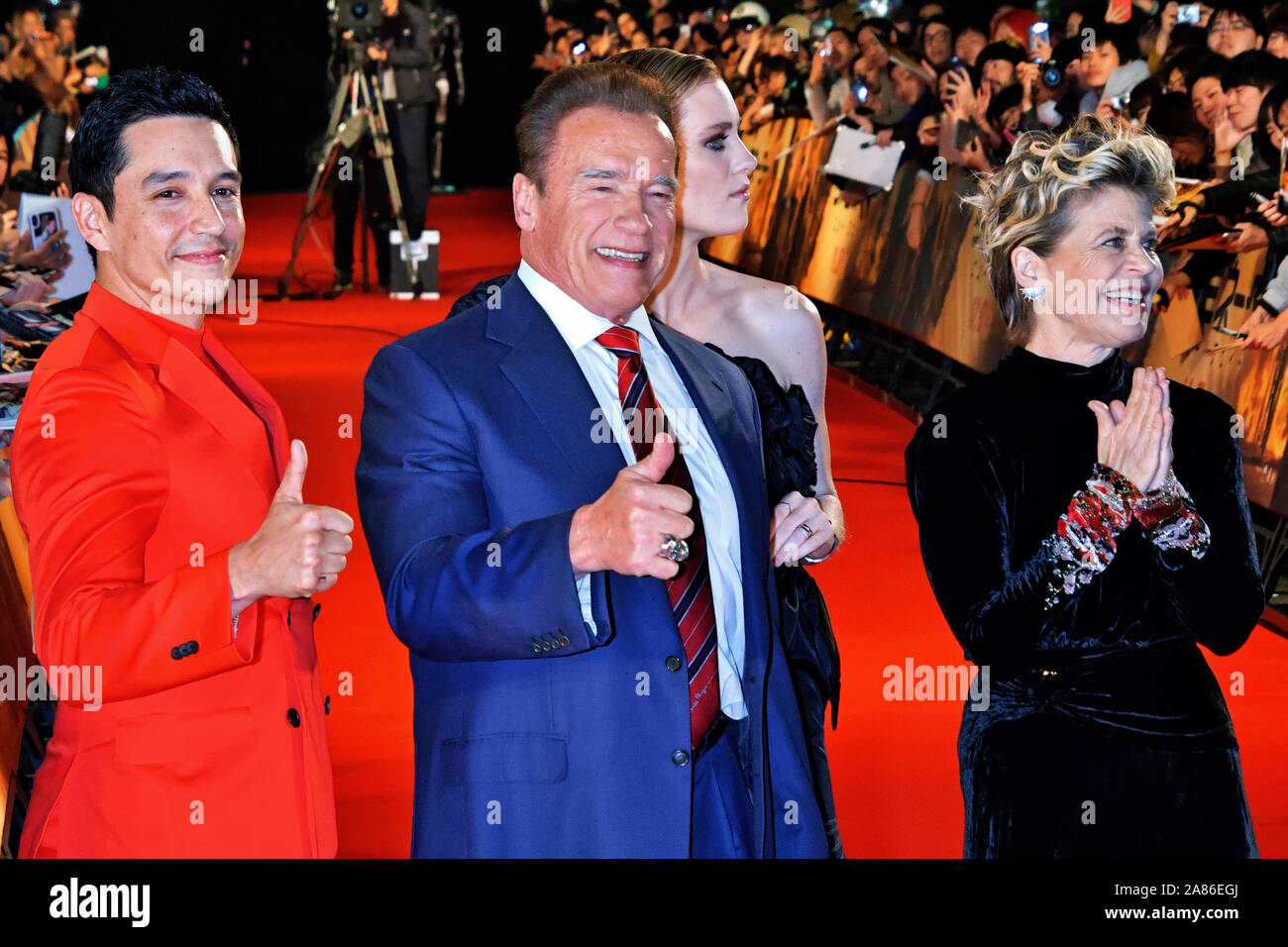 Tokyo, Japan. 06th Nov, 2019. Gabriel Luna, Arnold Schwarzenegger, Mackenzie Davis and Linda Hamilton attending the 'Terminator: Dark Fate' premiere at Shinjuku Kabuki-cho on November 6, 2019 in Tokyo, Japan Credit: Geisler-Fotopress GmbH/Alamy Live News Stock Photo