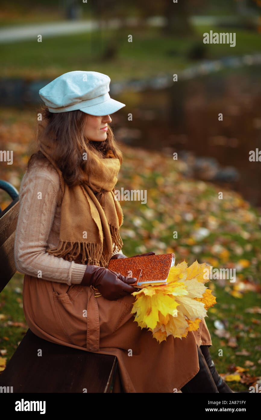 Girl in a yellow beret hi-res stock photography and images - Alamy