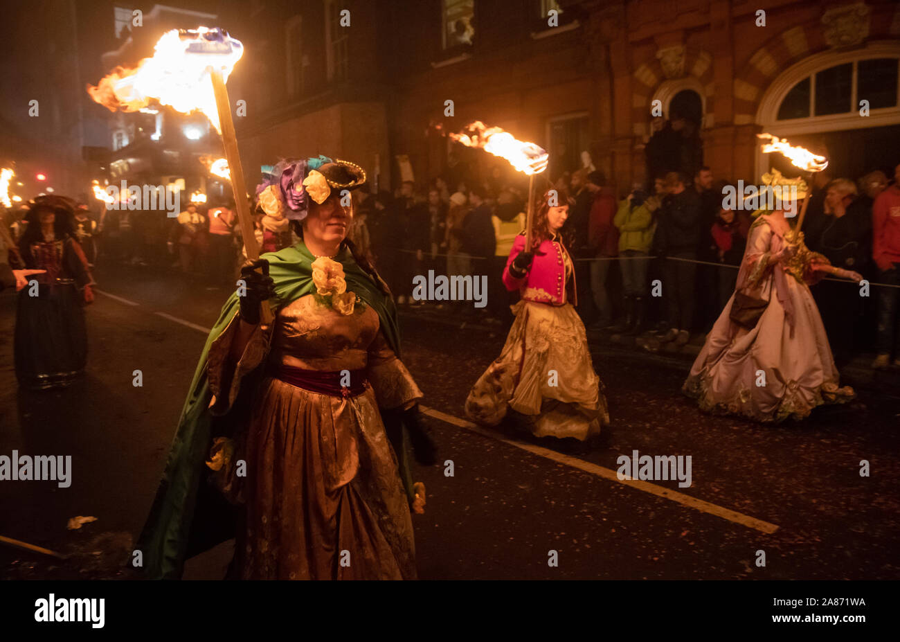 Lewes bonfire night town hi-res stock photography and images - Alamy
