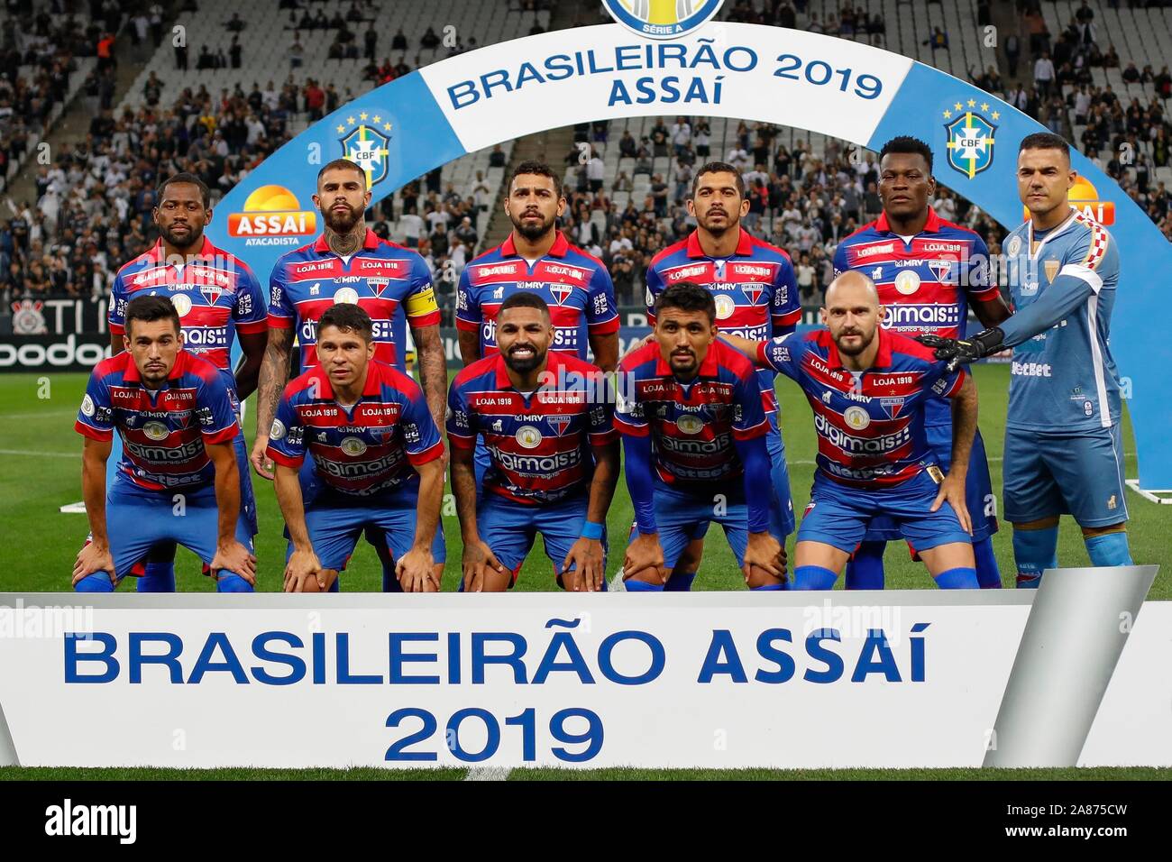 Fortaleza team posed during the game between Corinthians and