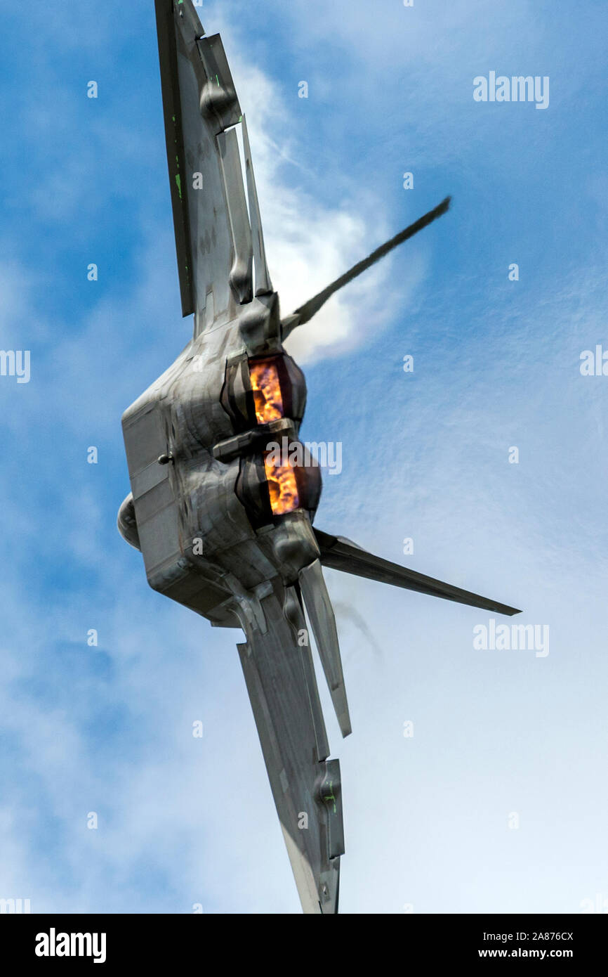 F 22 raptor fighter engine hi-res stock photography and images - Alamy