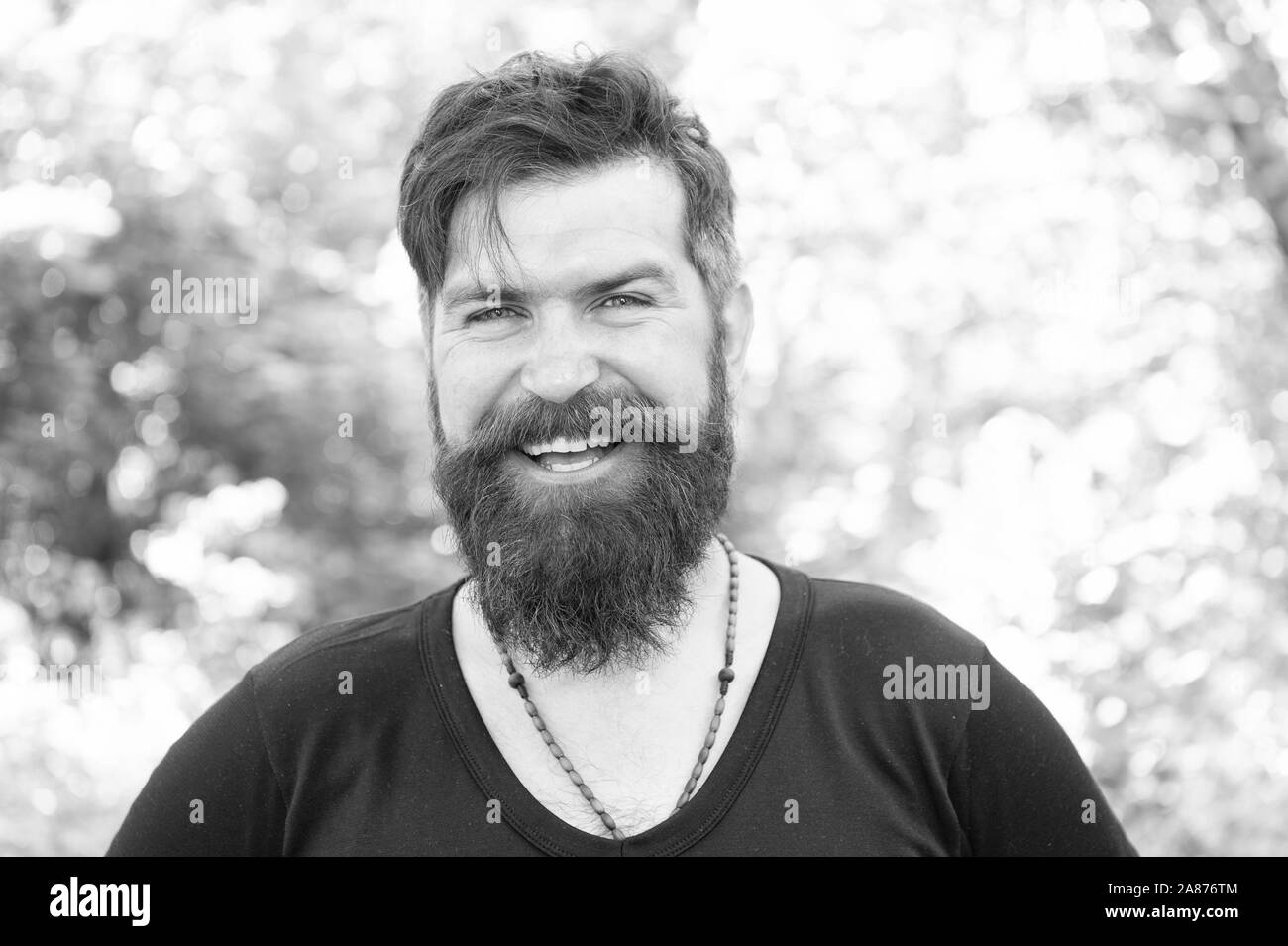 Hair Cut For Your Face Shape Happy Guy With Shaped Beard And