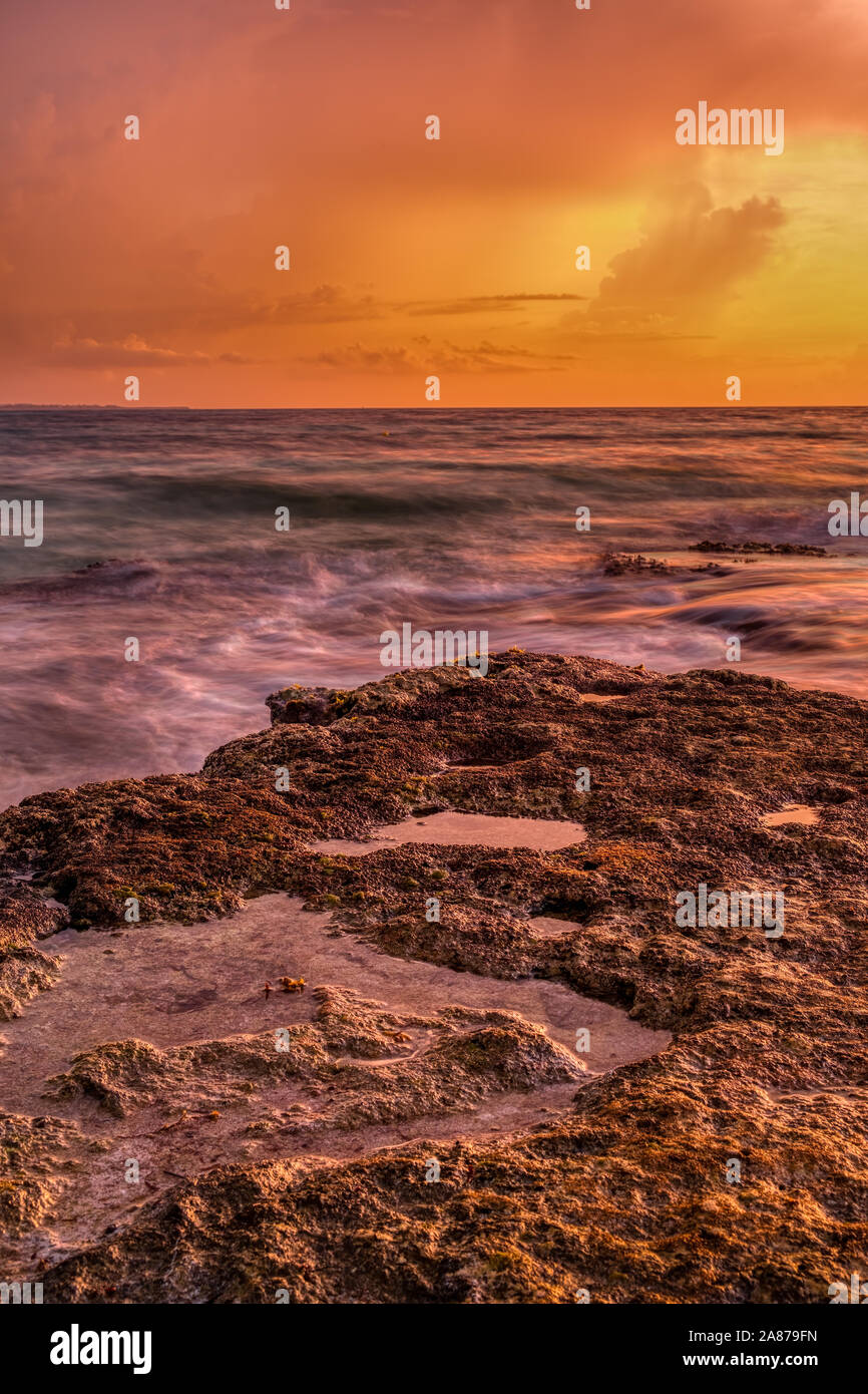 Warm Water and Sand Between Your Toes, Cancun Mexico Stock Photo Alamy