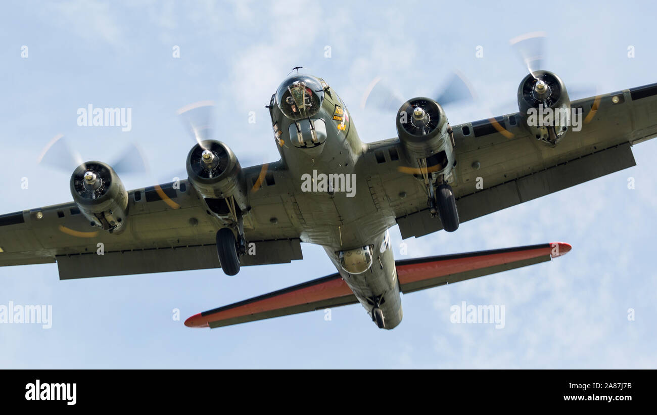 YPSILANTI, MICHIGAN / USA - August 25, 2018: A World War II era B-17 Flying Fortress at the 2018 Thunder Over Michigan Airshow. Stock Photo