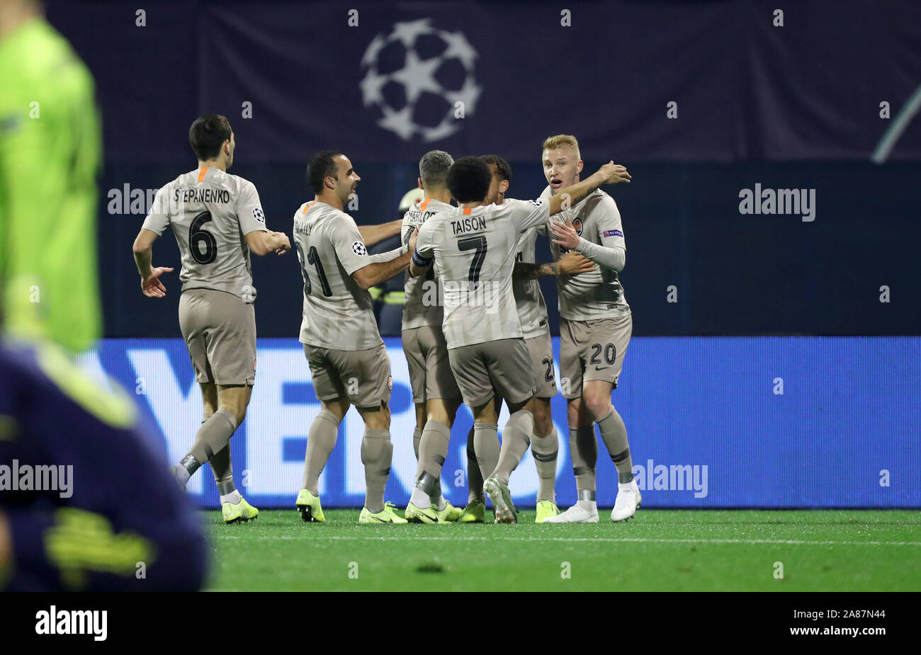 Soccer - UEFA Champions League - Quarter Final - First Leg - Barcelona v  Shakhtar Donestk - Nou Camp. Henrik Mkhitaryan, Shakhtar Donetsk Stock  Photo - Alamy