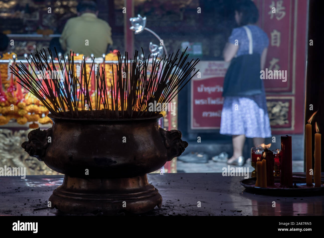 Bangkok temple incense burner hi-res stock photography and images - Alamy