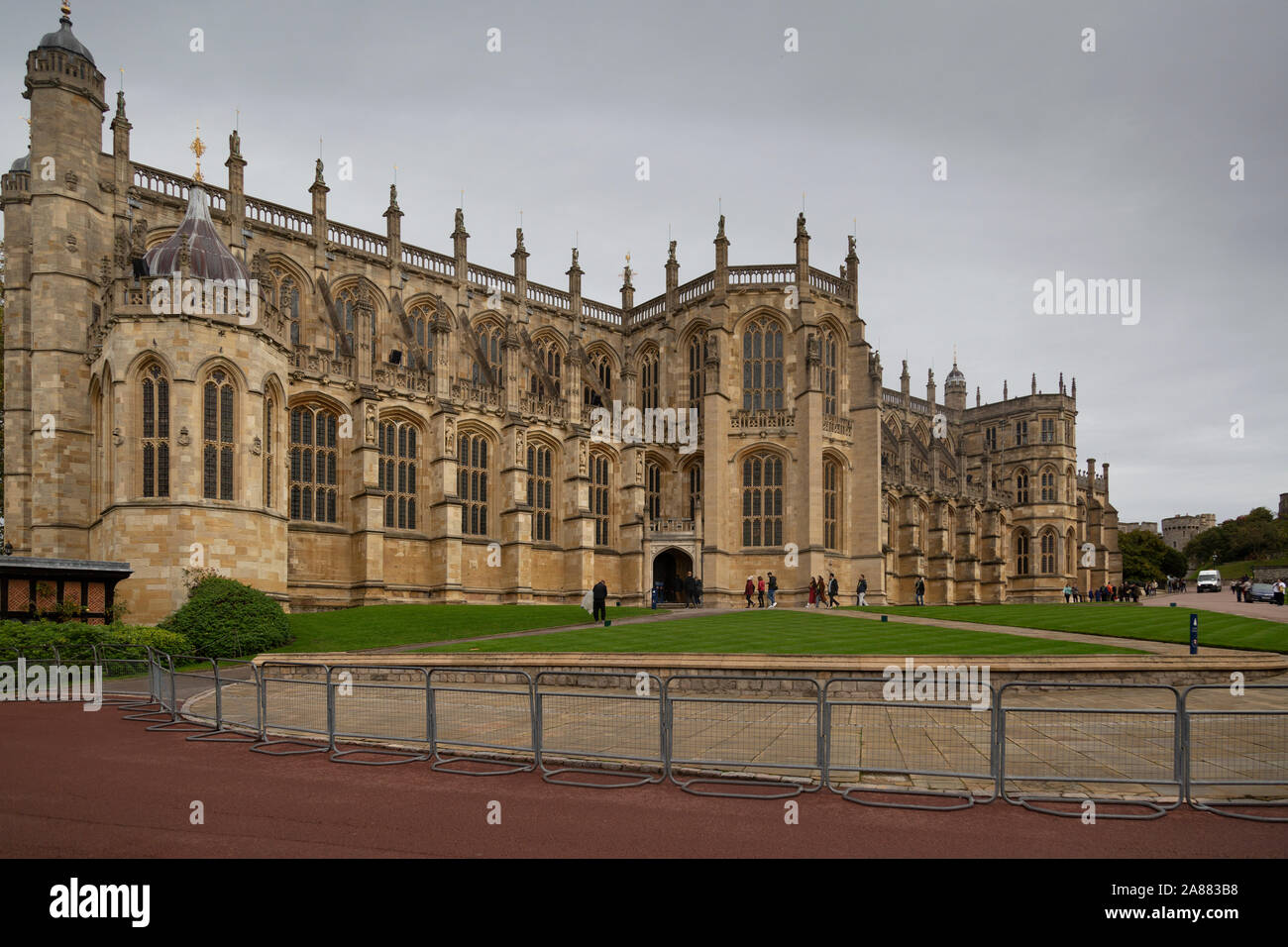 St. george’s chapel windsor hi-res stock photography and images - Alamy