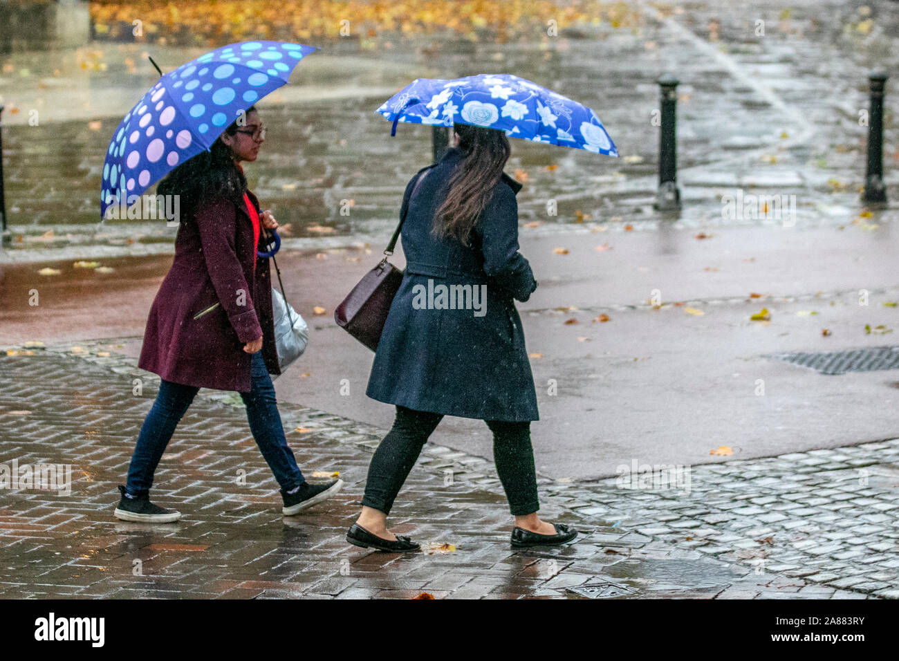 Preston, Lancashire. UK Weather. 7th Nov, 2019. Heavy rain at the start