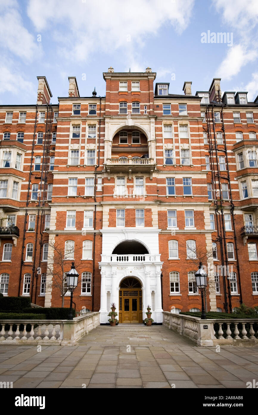 Albert Court, London. The facade of an upmarket apartment block in Kensington, West London. Stock Photo