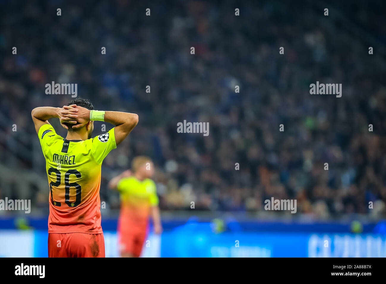 Milano, Italy. 6th Nov, 2019. riyad mahrez (manchester city)during Tournament round, group C, Atalanta vs Manchester City, Soccer Champions League Men Championship in Milano, Italy, November 06 2019 - LPS/Fabrizio Carabelli Credit: Fabrizio Carabelli/LPS/ZUMA Wire/Alamy Live News Stock Photo