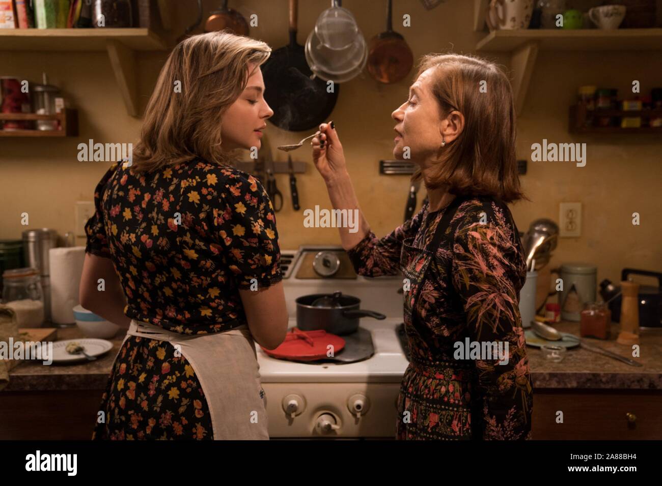 Isabelle Huppert e Chloe Grace Moretz serão estrelas do novo filme de Neil  Jordan