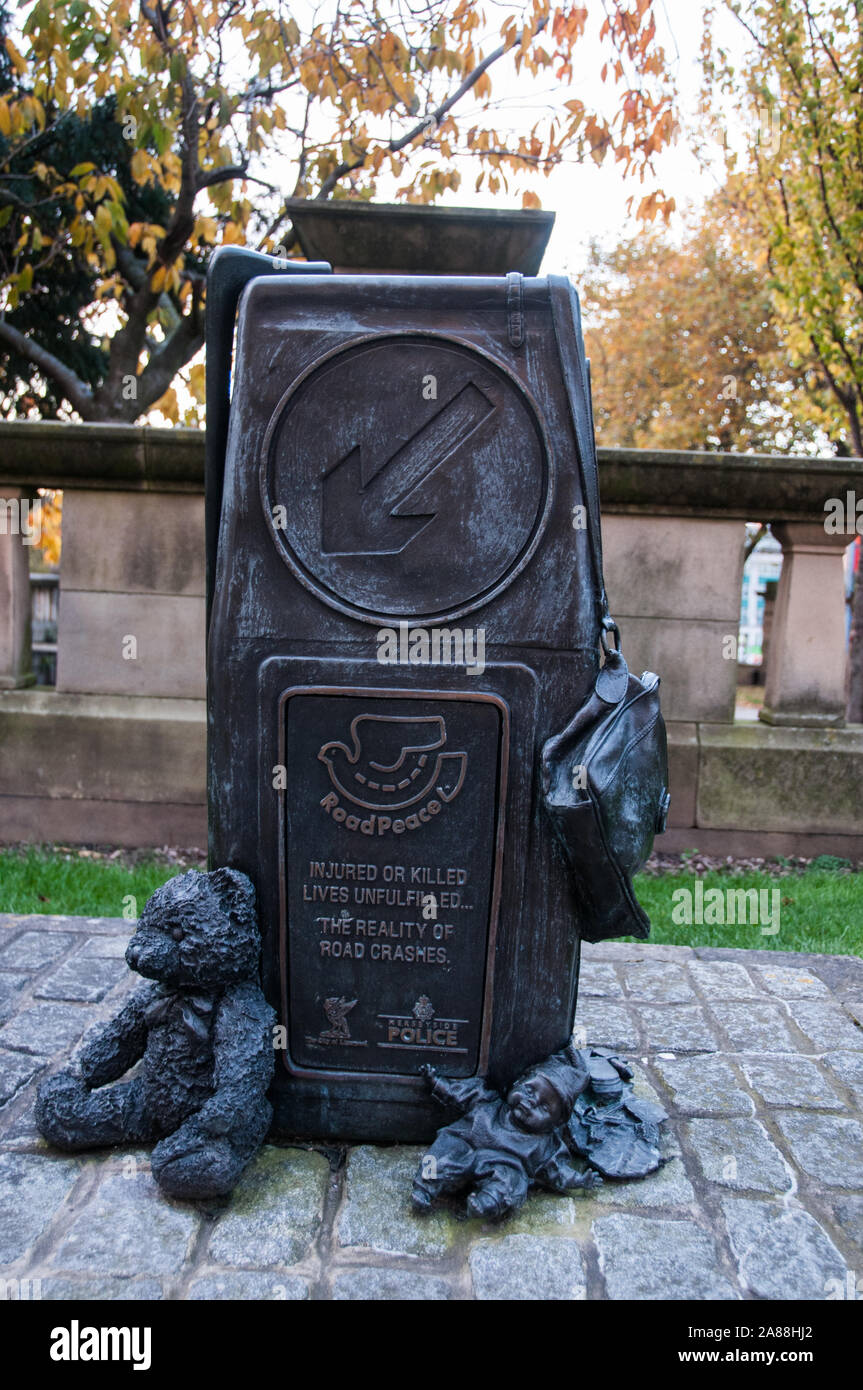 Around the UK Merseyside Liverpool Sculpture Stock Photo Alamy