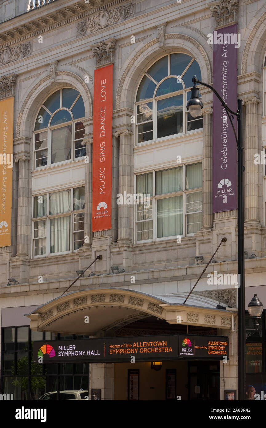 Allentown symphony orchestra hires stock photography and images Alamy