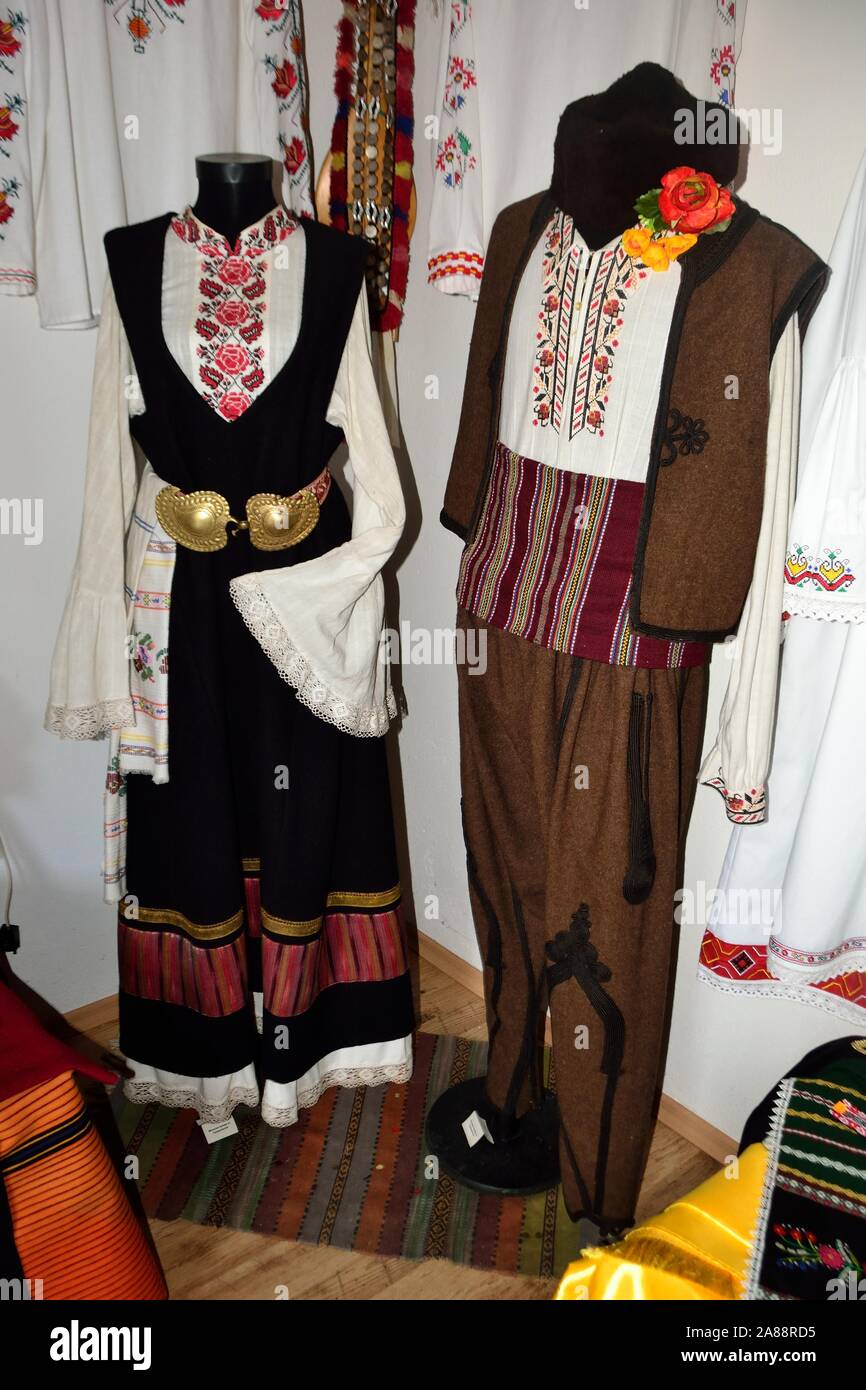 SellingTypical souvenirs in TRYAVNA -Balkans - BULGARIA Stock Photo - Alamy