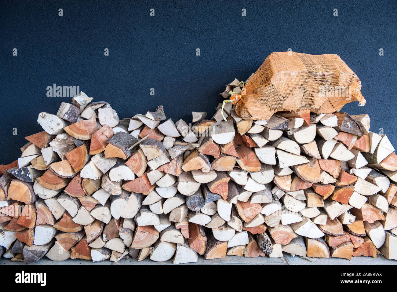 wood stack firewood neatly stacked in the home Stock Photo Alamy