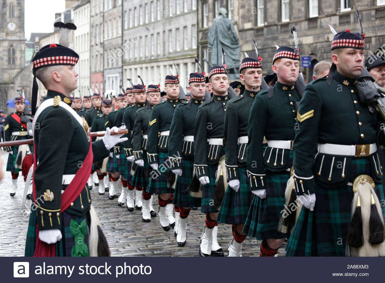 Scottish guard regiment edinburgh scotland hi-res stock photography and ...