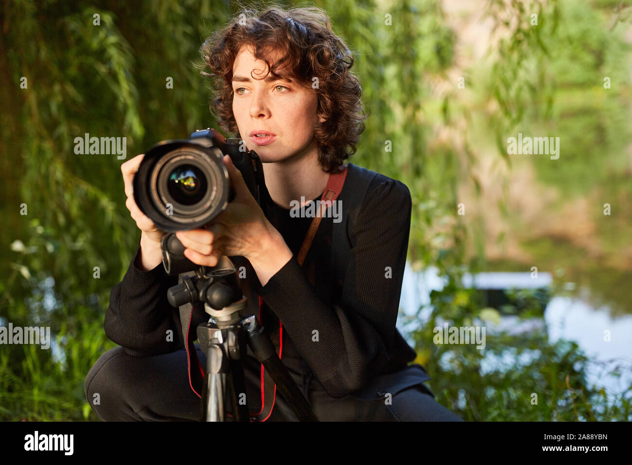 Wildlife photography equipment hi-res stock photography and images - Alamy