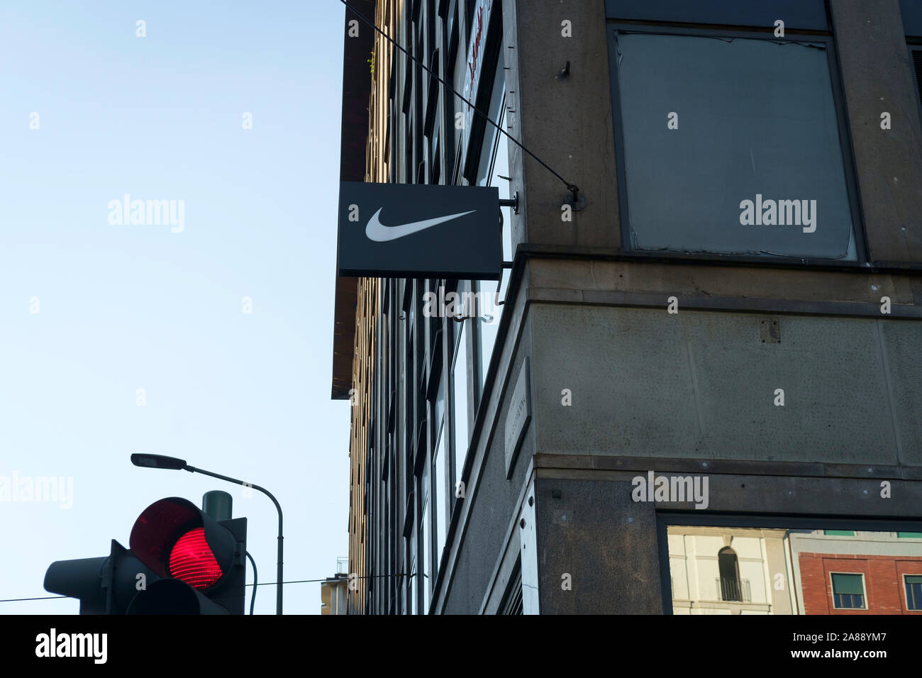 Nike store 2019 hi-res stock photography and images - Alamy