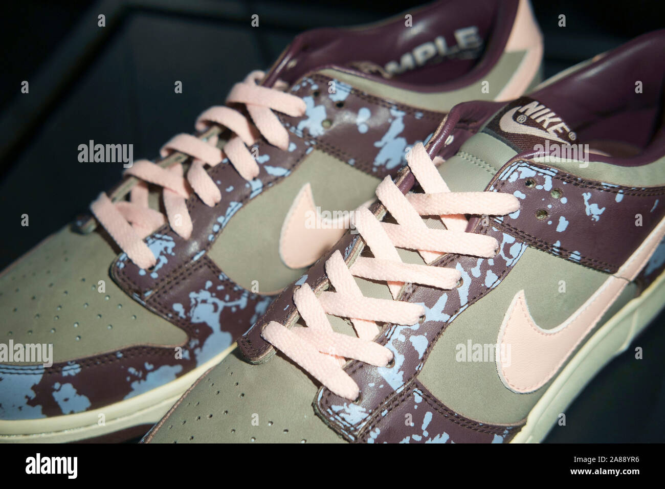 Sportswear nike hi-res stock photography and images - Alamy