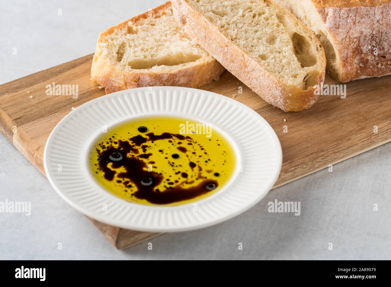 balsamic vinegar and oil Stock Photo Alamy