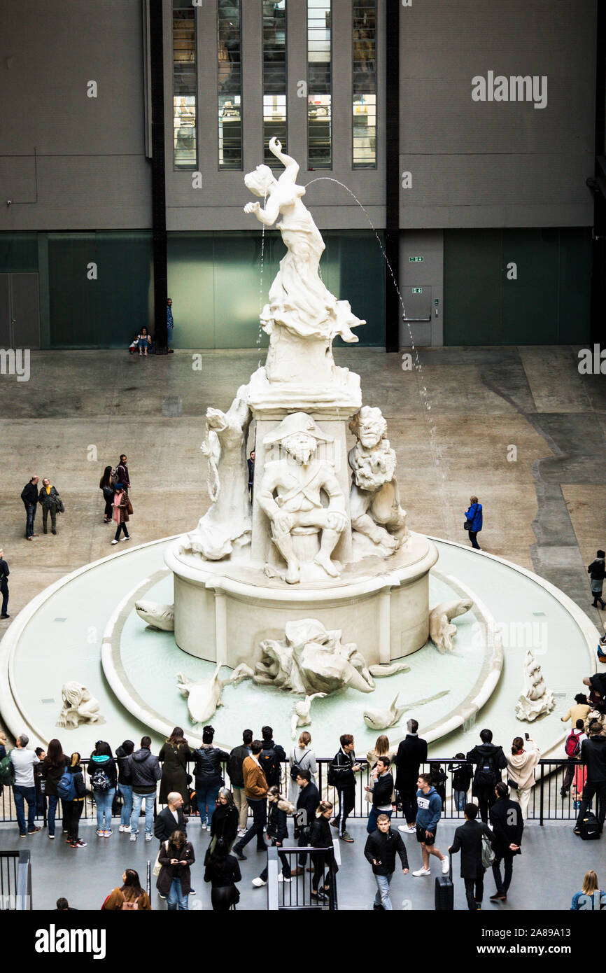 Fountain in Tate Modern Stock Photo Alamy