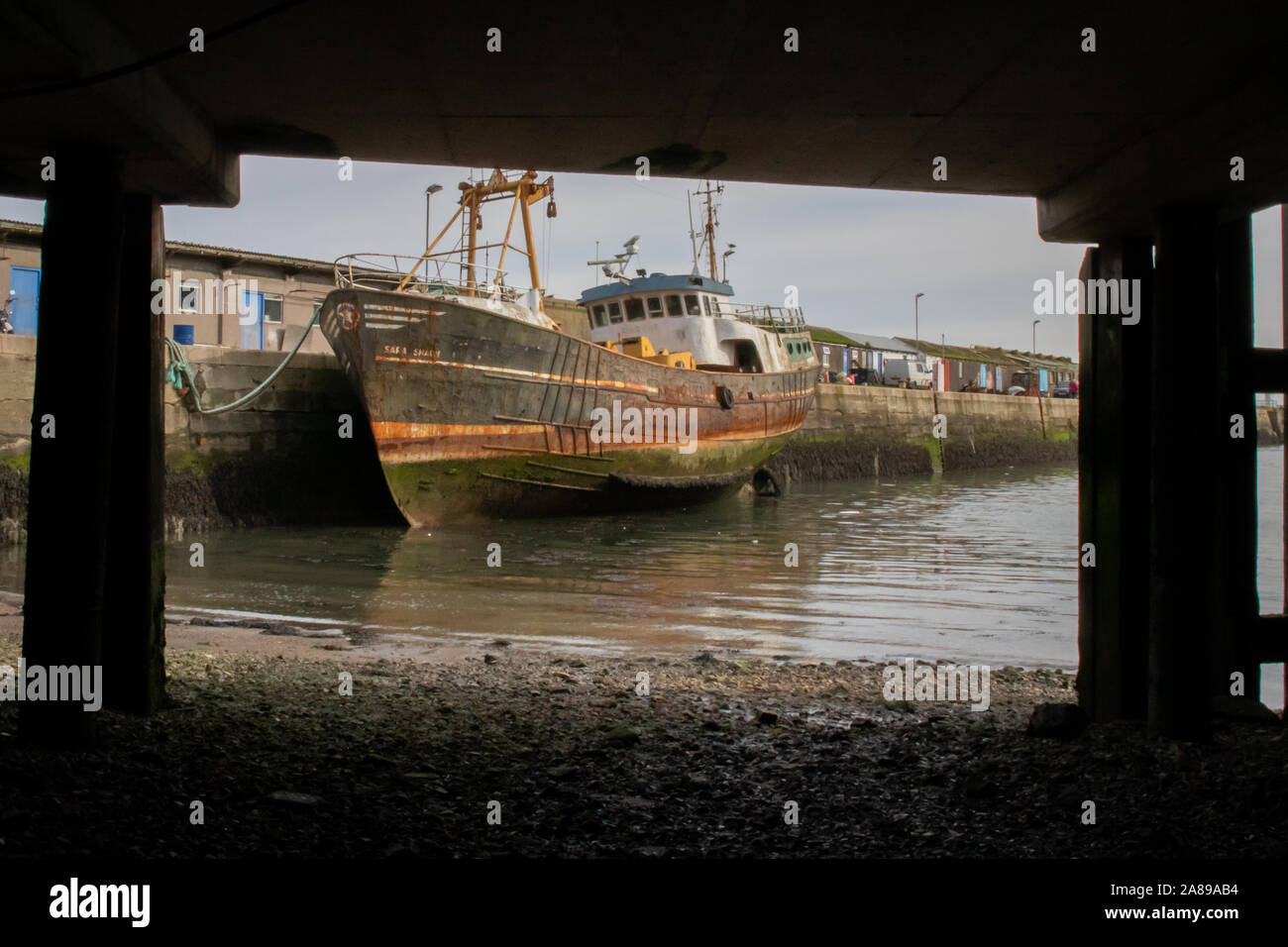 Rustin Boat Rusting fishing boat hi-res stock photography and images - Alamy