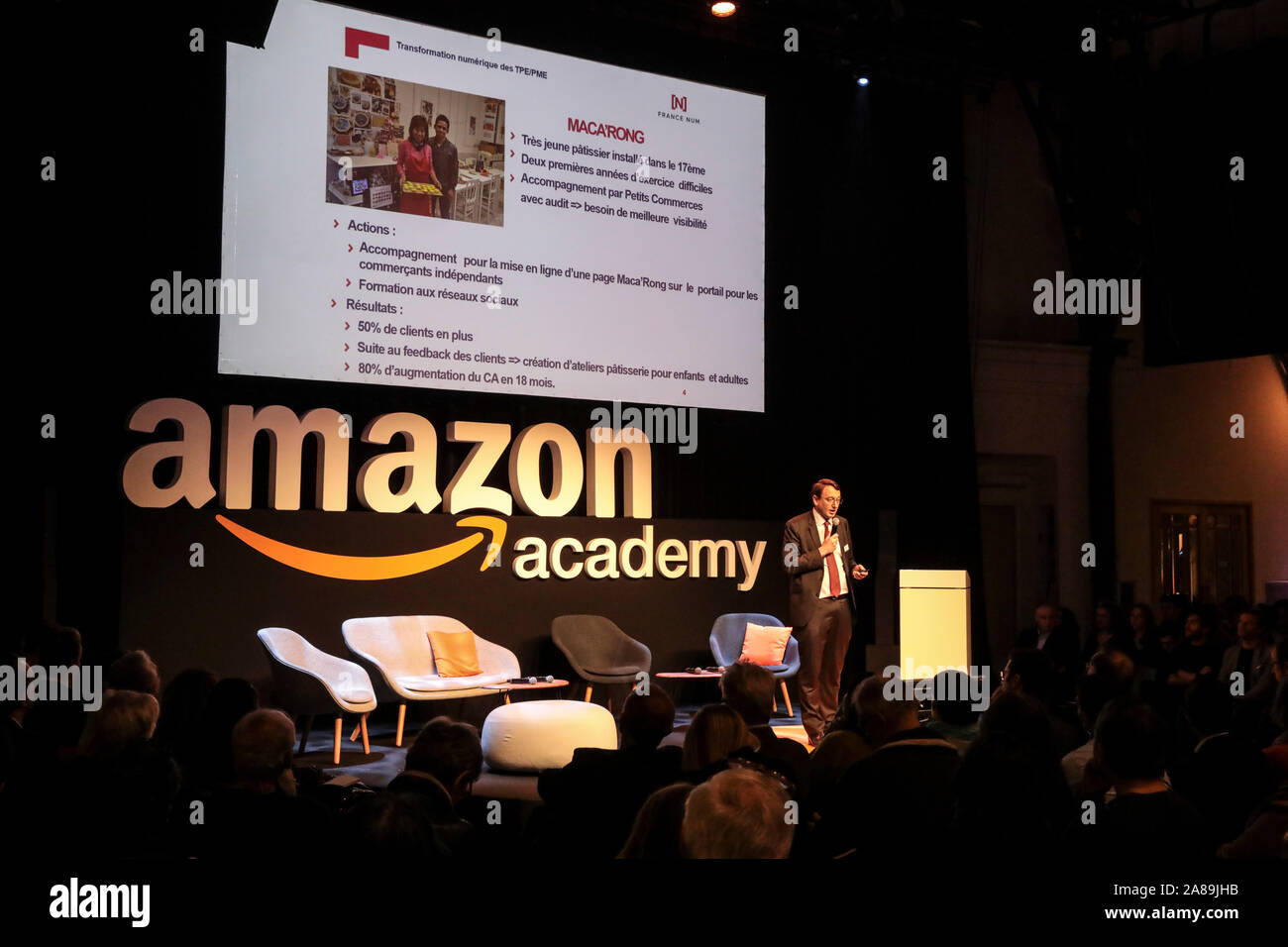 AMAZON ACADEMY PARIS Stock Photo Alamy