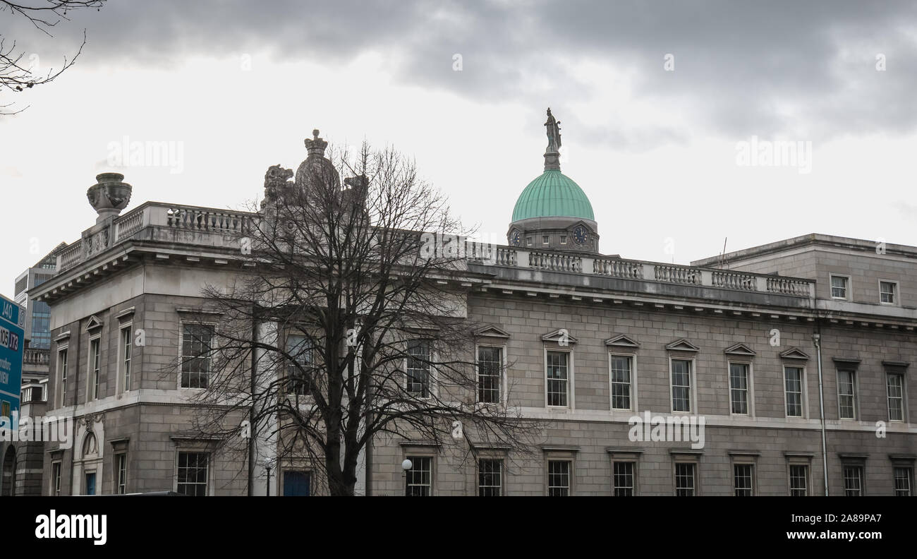Dublin houses skyline hires stock photography and images Alamy