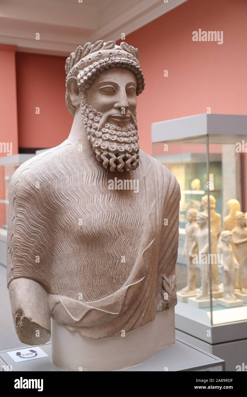 Ancient greek dress hires stock photography and images Alamy