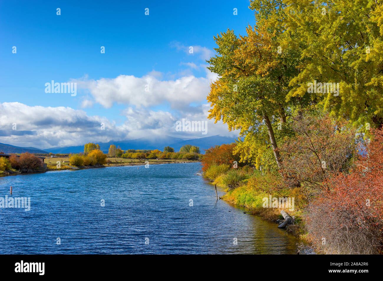 Falls colors along the Williamson River in rural Klamath County, Oregon
