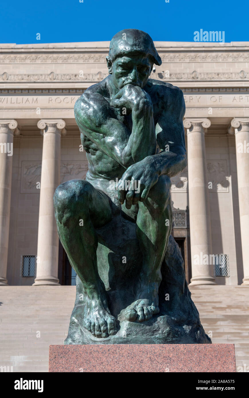 Auguste Rodin’s The Thinker (Le Penseur) outside the Nelson-Atkins Museum of Art, Kansas City, Missouri, USA Stock Photo