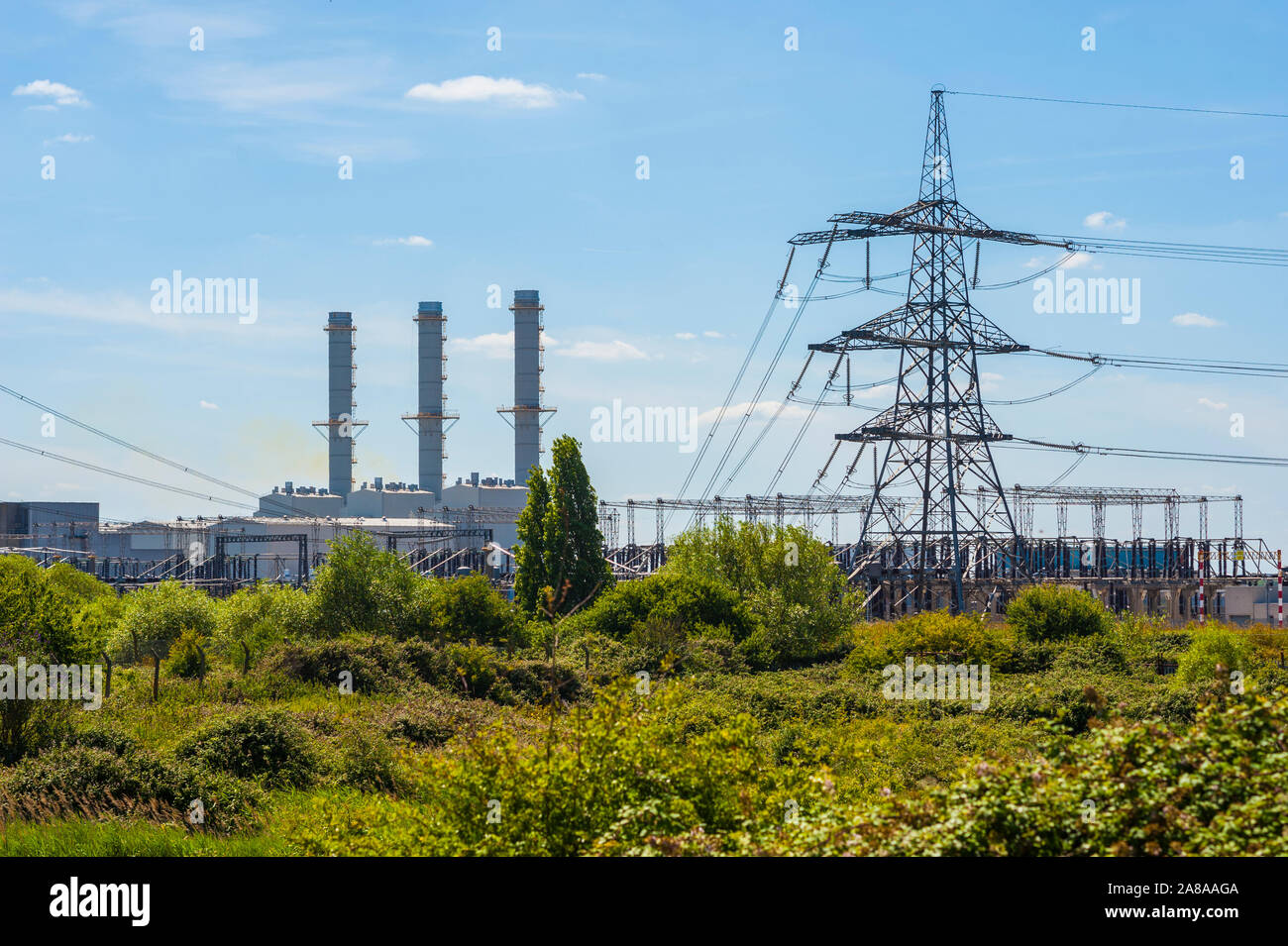 The Gas powered power station at Grain Kent Stock Photo Alamy