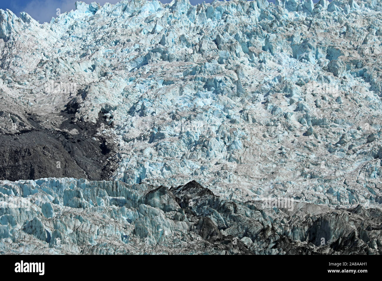 Glittering glaciers hi-res stock photography and images - Alamy