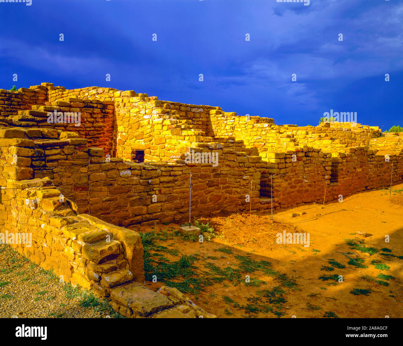 Far View at sunset, Mesa Verde National Park, Colorado, Ancestral Pubeloan Cliff Dwelling Mesa tyop ruin in sormlight Stock Photo