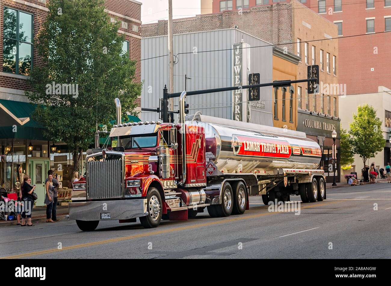 A 1986 Kenworth W900 with 2000 Polar tanker participates in the 34th annual Shell Rotella SuperRigs in Joplin, Missouri. Stock Photo