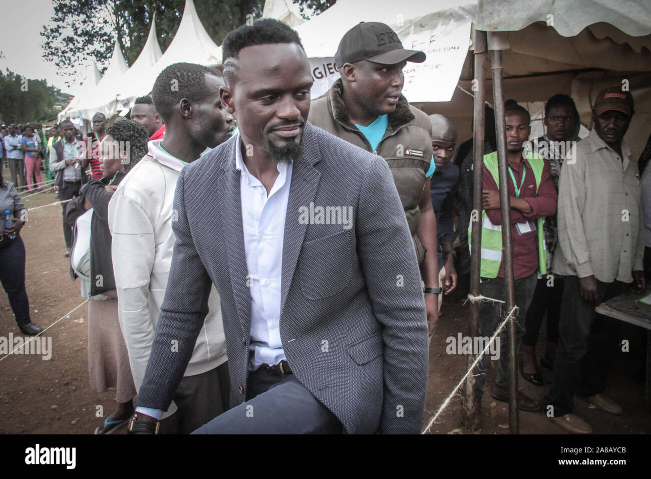 Flag bearer hires stock photography and images Alamy
