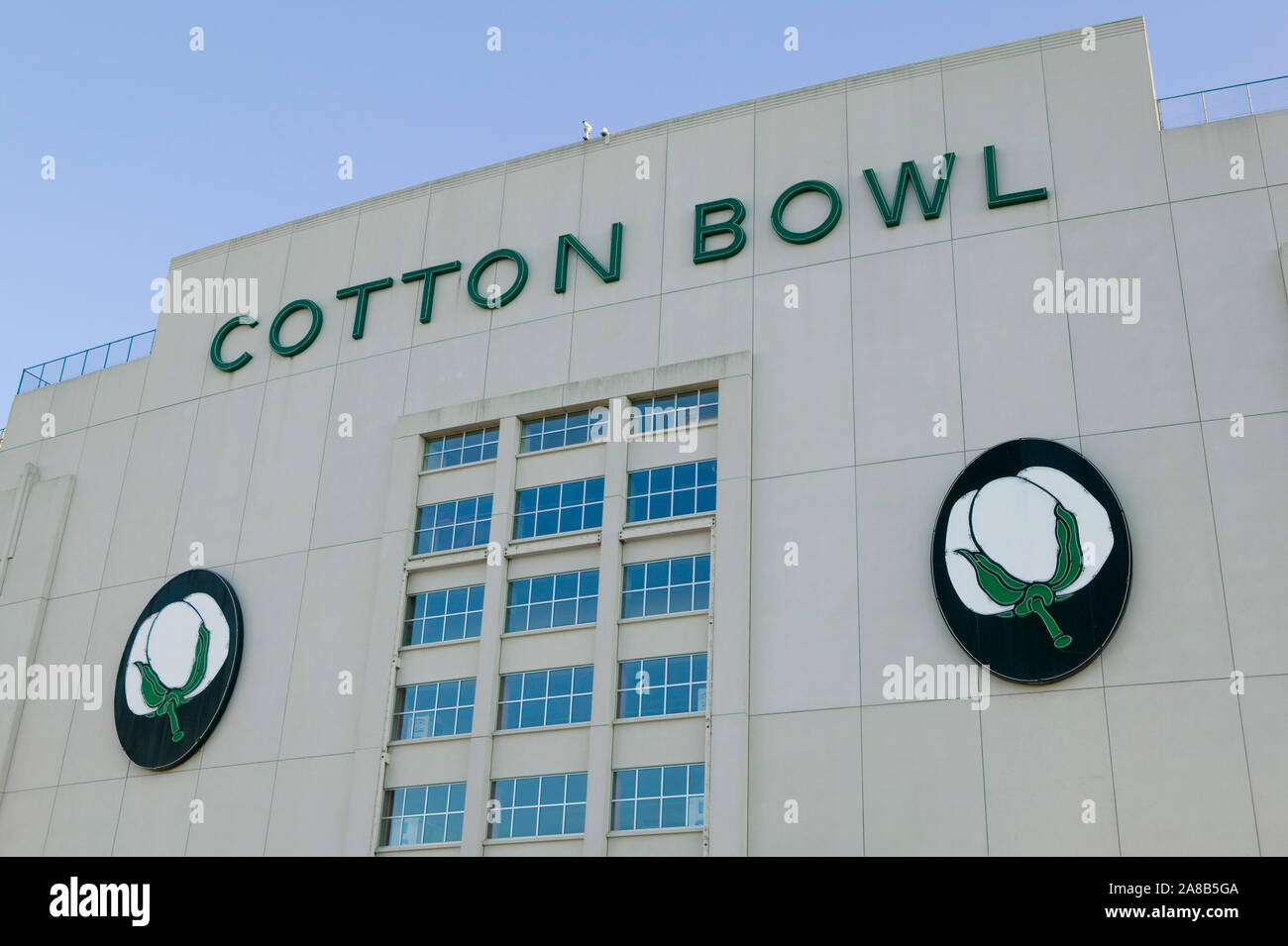 Cotton bowl stadium hires stock photography and images Alamy