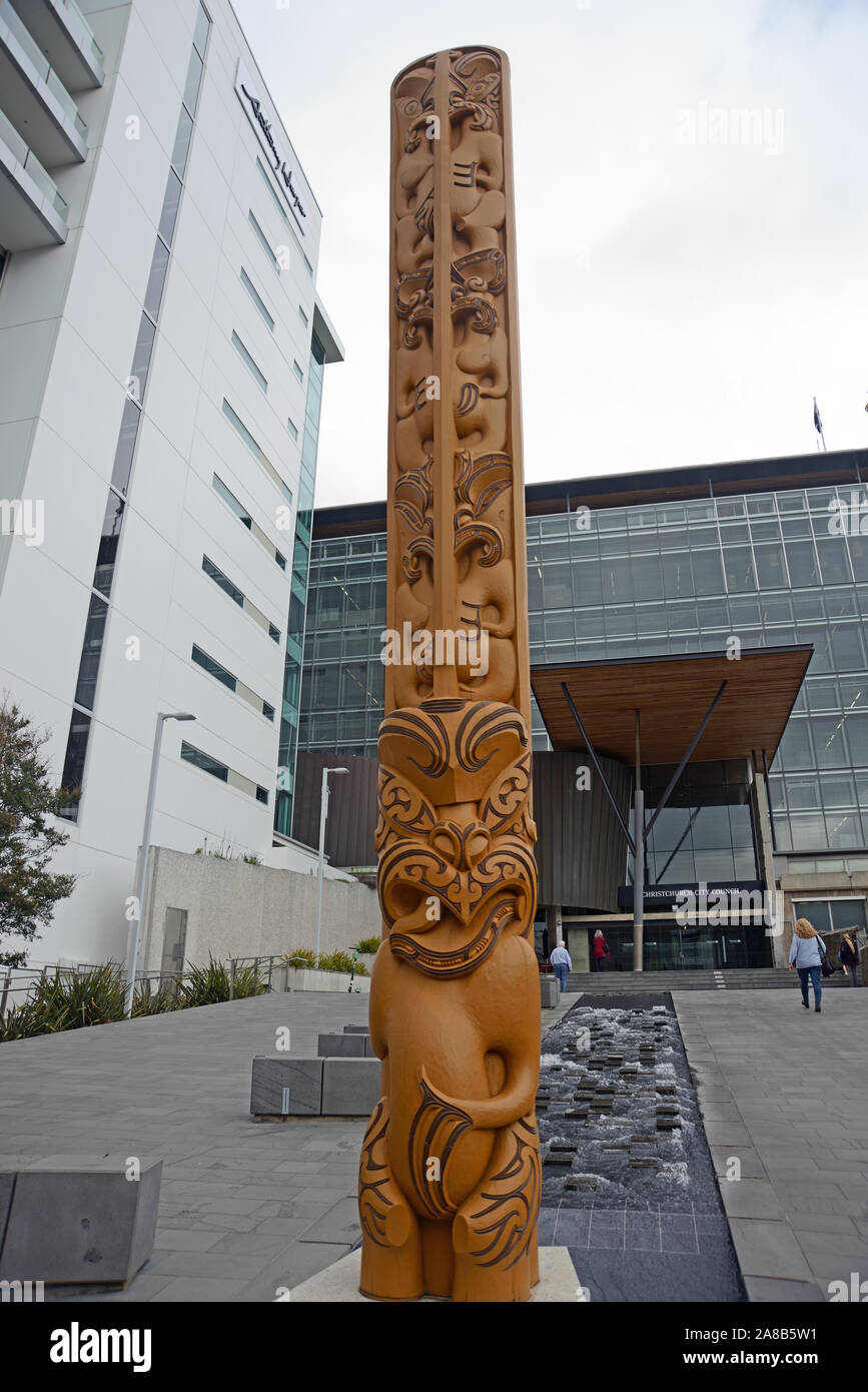 CHRISTCHURCH, NEW ZEALAND, OCTOBER 11, 2019: A carved Maori totem stands at  the entrance to the Christchurch CIty Council building, New Zealand Stock  Photo - Alamy