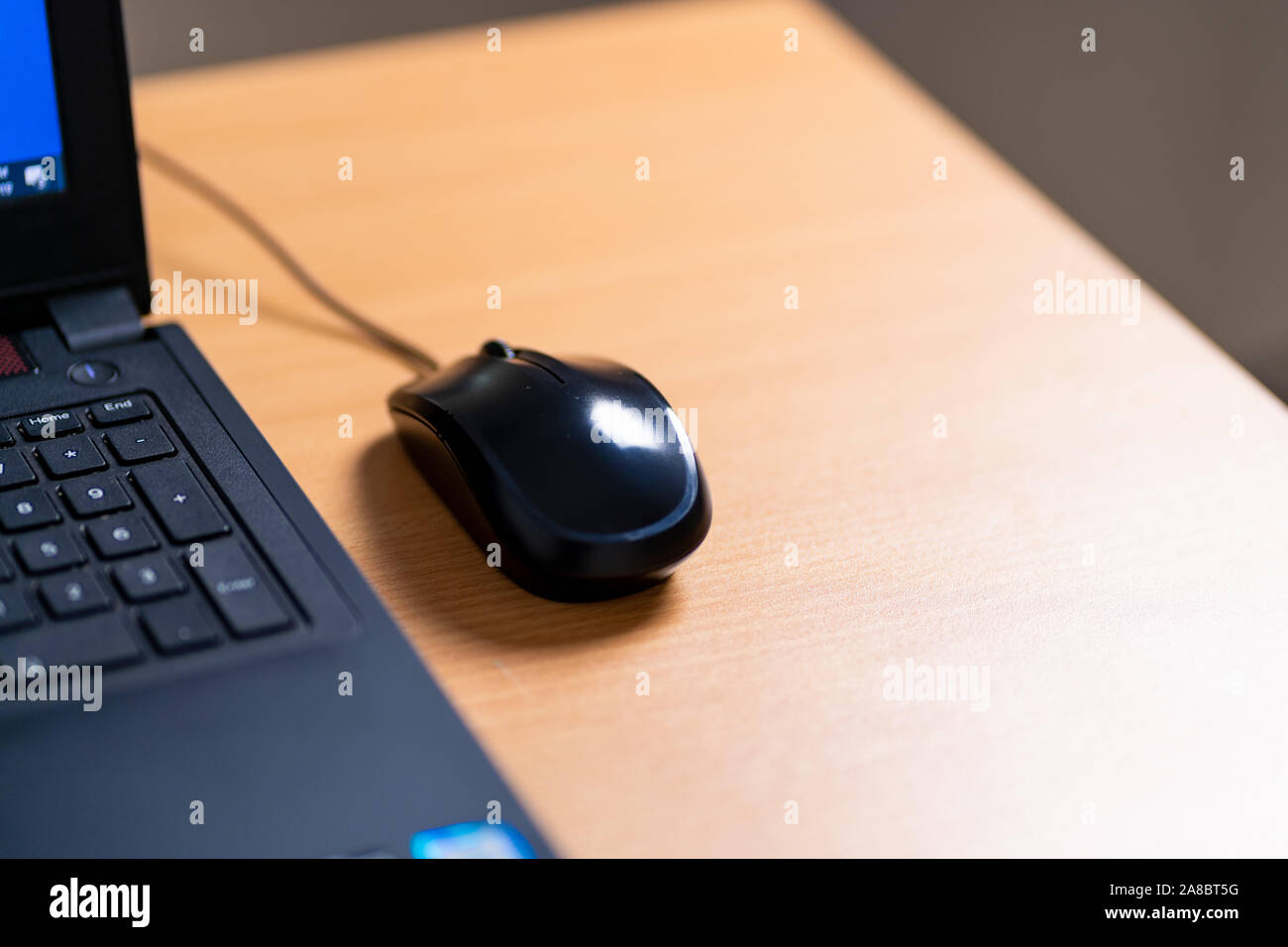Wired pc mouse hi-res stock photography and images - Alamy