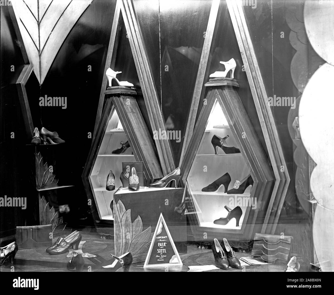 Early 1900s shoe store display hi-res stock photography and images - Alamy