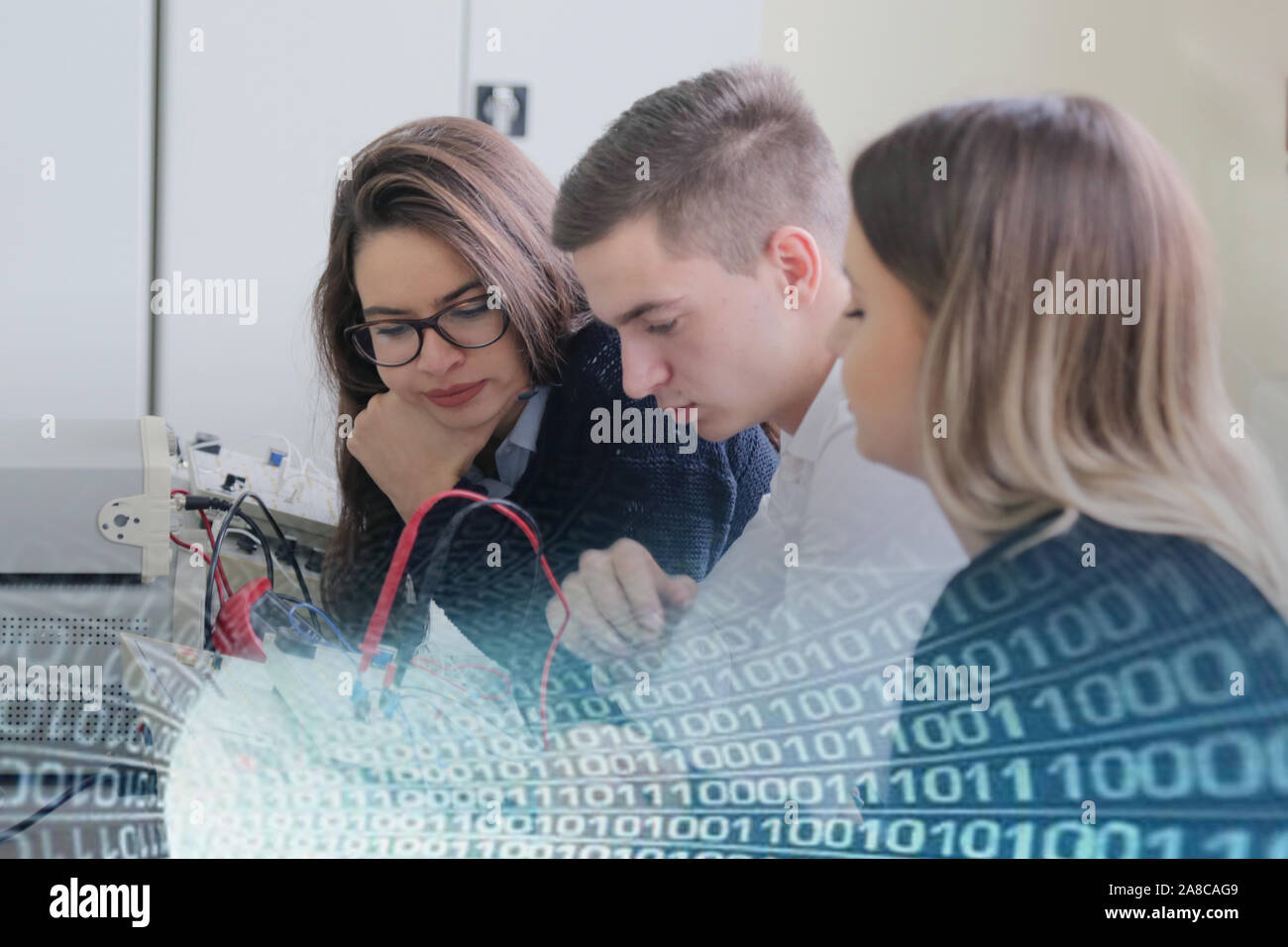 Vocational training computer hi-res stock photography and images - Alamy