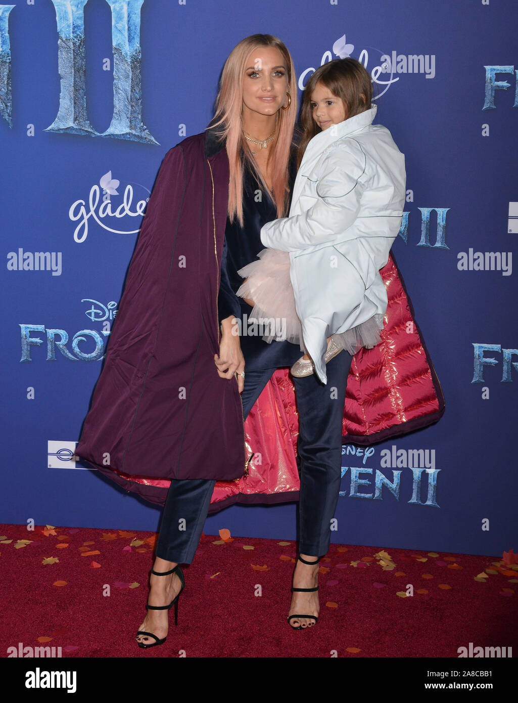 Los Angeles, USA. 07th Nov, 2019. Ashlee Simpson, Jagger Snow Ross 079 attends the Premiere of Disney's 'Frozen 2' at Dolby Theatre on November 07, 2019 in Hollywood, California. Credit: Tsuni/USA/Alamy Live News Stock Photo